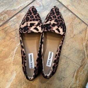 Steve Madden leopard print flats